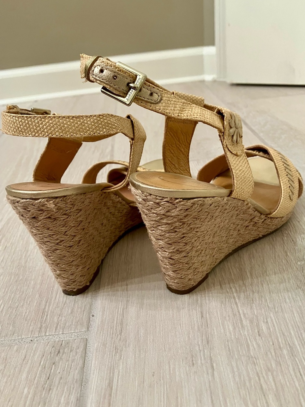 Jack Rogers Gold Wedges - Picture 3 of 4